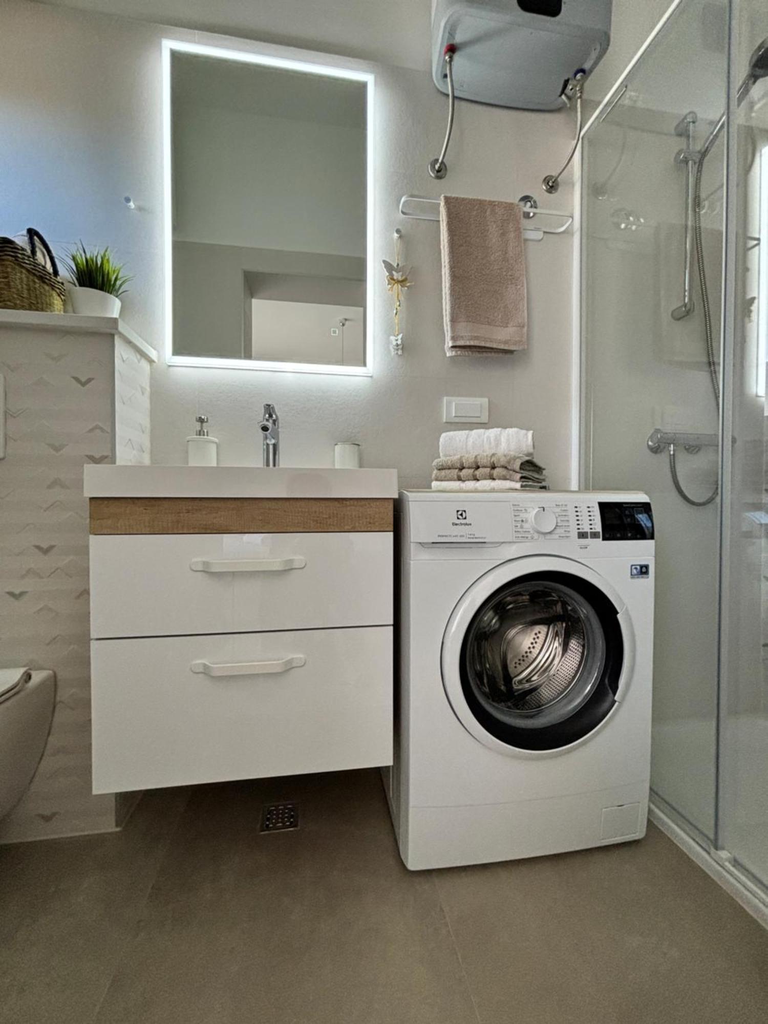 Sea & Sun Apartments טוצפי חדר תמונה