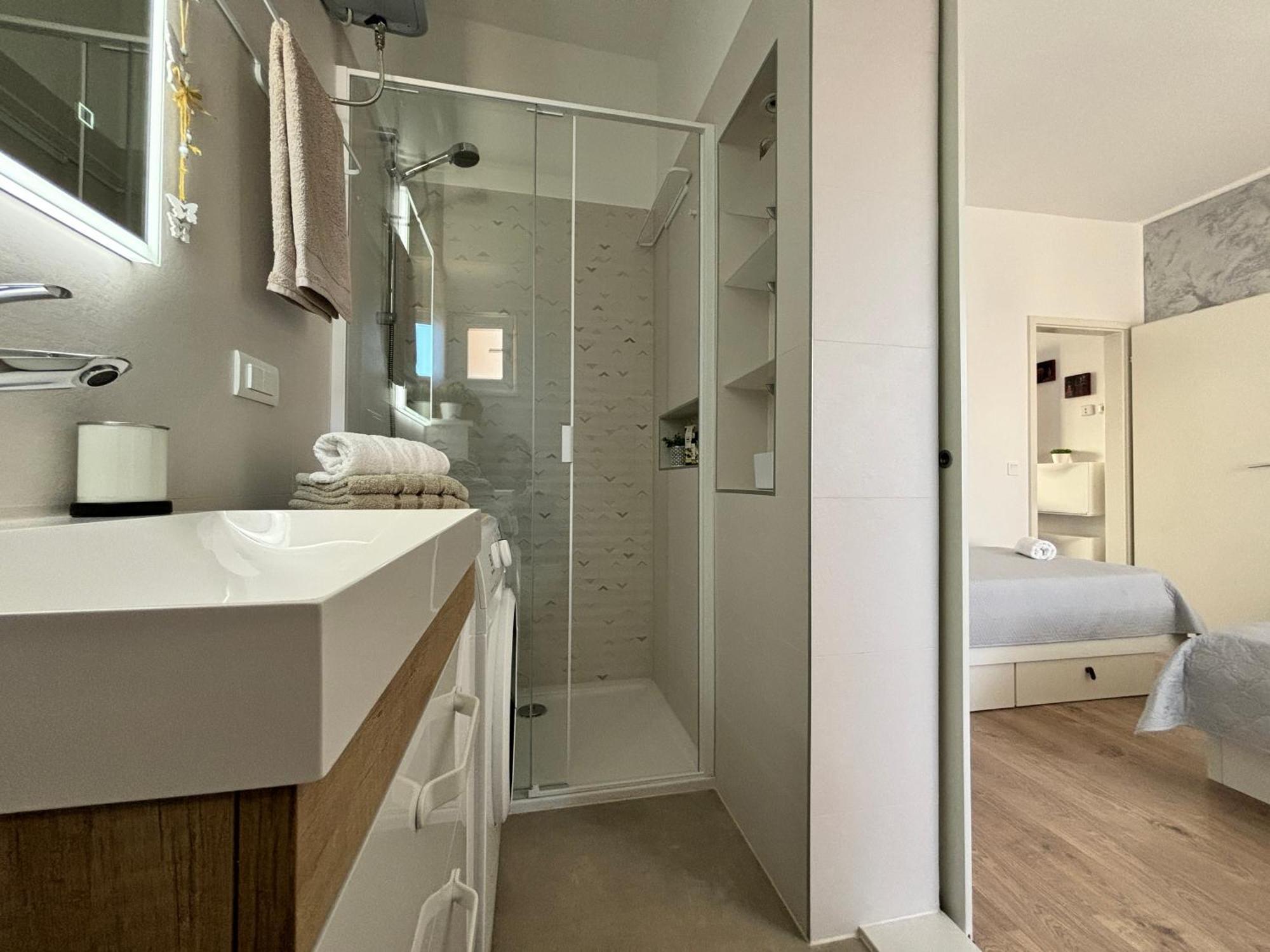 Sea & Sun Apartments טוצפי חדר תמונה