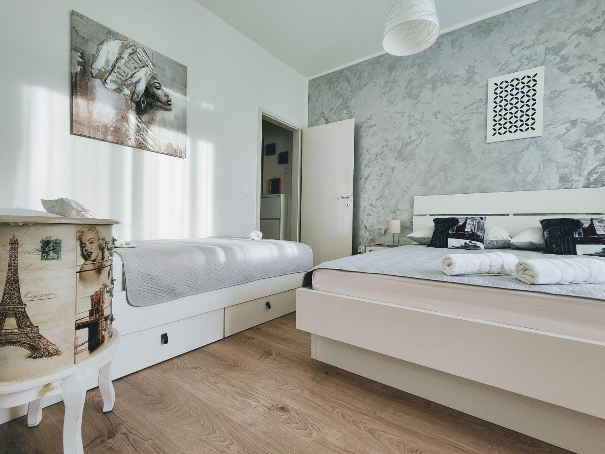 Sea & Sun Apartments טוצפי חדר תמונה